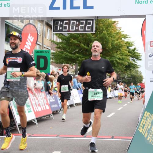 21.09.2025 - PSD Bank Halbmarathon Strokosch-Dieckow http://msf.ph/oto/8918936 21.09.2025 11:49:45 Ziel 1233, 1657, 2101, 2376, 2589, 3055 meine-sportfotos.de