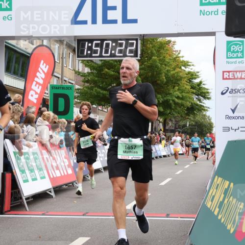 21.09.2025 - PSD Bank Halbmarathon Strokosch-Dieckow http://msf.ph/oto/8918939 21.09.2025 11:49:45 Ziel 1233, 1657, 2101, 2376, 2589, 3055 meine-sportfotos.de