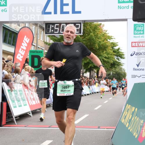 21.09.2025 - PSD Bank Halbmarathon Strokosch-Dieckow http://msf.ph/oto/8918942 21.09.2025 11:49:46 Ziel 1233, 1657, 2376, 2589, 3055 meine-sportfotos.de