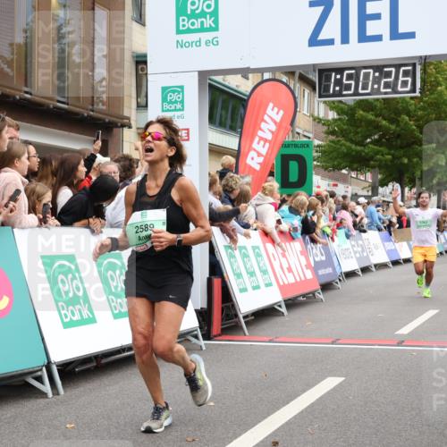 21.09.2025 - PSD Bank Halbmarathon Strokosch-Dieckow http://msf.ph/oto/8918953 21.09.2025 11:49:49 Ziel 1233, 1657, 2362, 2376, 2462, 2527, 2589, 3055 meine-sportfotos.de