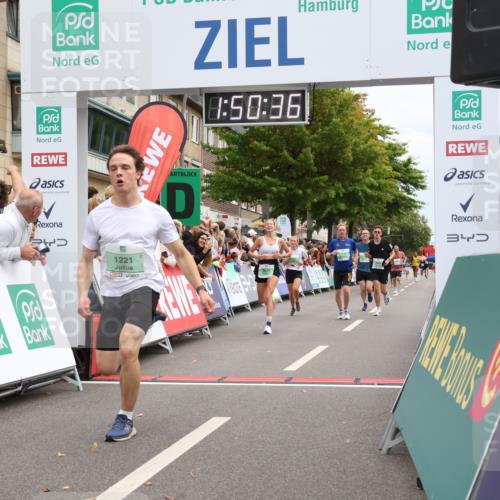 21.09.2025 - PSD Bank Halbmarathon Strokosch-Dieckow http://msf.ph/oto/8919009 21.09.2025 11:49:59 Ziel 1010, 1221, 2065, 2181, 2257, 2362, 2462, 2527, 2677, 3086, 3665 meine-sportfotos.de
