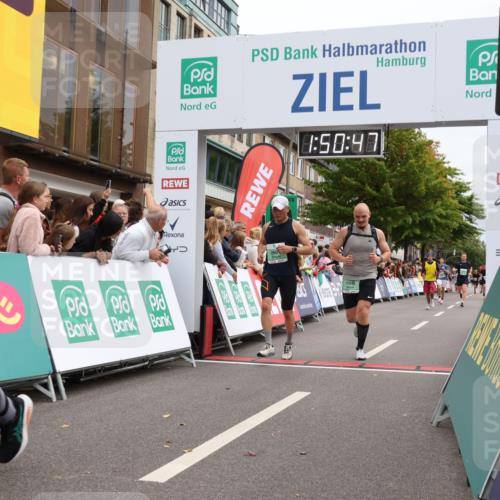 21.09.2025 - PSD Bank Halbmarathon Strokosch-Dieckow http://msf.ph/oto/8919063 21.09.2025 11:50:10 Ziel 1010, 1040, 1328, 2056, 2257, 2601, 3086, 3665, 3941 meine-sportfotos.de