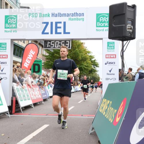 21.09.2025 - PSD Bank Halbmarathon Strokosch-Dieckow http://msf.ph/oto/8919092 21.09.2025 11:50:16 Ziel 1040, 1059, 2056, 2060, 2387, 2414, 2601, 4002 meine-sportfotos.de