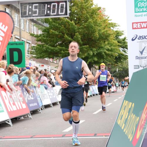 21.09.2025 - PSD Bank Halbmarathon Strokosch-Dieckow http://msf.ph/oto/8919132 21.09.2025 11:50:23 Ziel 1059, 1086, 2060, 2152, 2205, 2334, 2387, 2414, 2455, 3932, 4002 meine-sportfotos.de