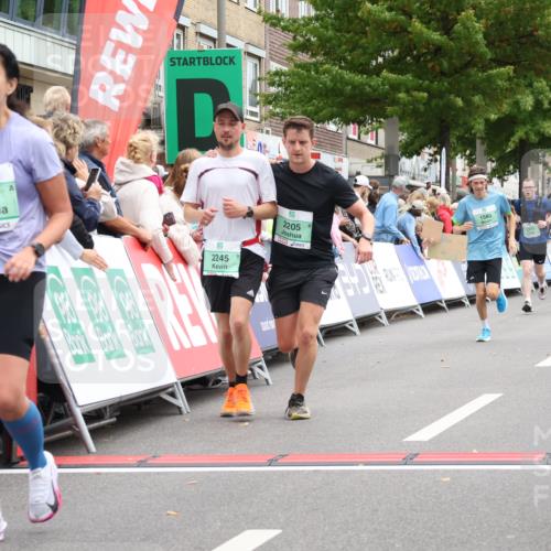 21.09.2025 - PSD Bank Halbmarathon Strokosch-Dieckow http://msf.ph/oto/8919151 21.09.2025 11:50:27 Ziel 1059, 1086, 1580, 2152, 2205, 2245, 2334, 2455, 3932 meine-sportfotos.de