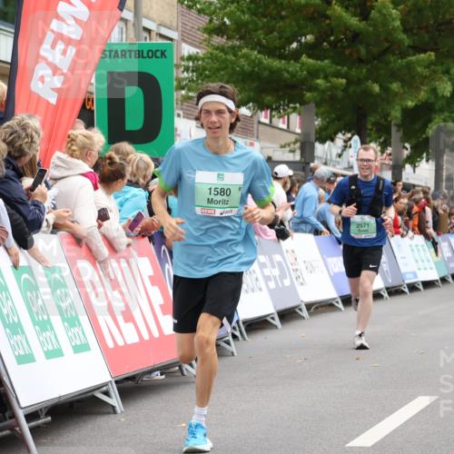 21.09.2025 - PSD Bank Halbmarathon Strokosch-Dieckow http://msf.ph/oto/8919165 21.09.2025 11:50:29 Ziel 1086, 1580, 2152, 2205, 2245, 2334, 2455, 2571, 3932 meine-sportfotos.de