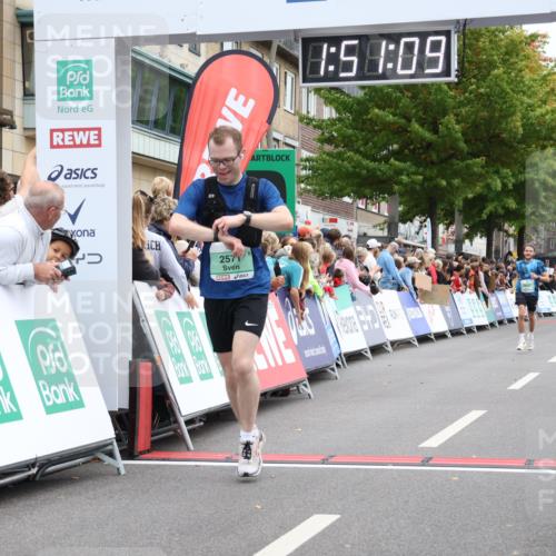 21.09.2025 - PSD Bank Halbmarathon Strokosch-Dieckow http://msf.ph/oto/8919184 21.09.2025 11:50:32 Ziel 1086, 1580, 2152, 2205, 2245, 2571, 3937 meine-sportfotos.de