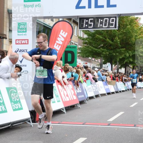 21.09.2025 - PSD Bank Halbmarathon Strokosch-Dieckow http://msf.ph/oto/8919186 21.09.2025 11:50:33 Ziel 1086, 1580, 2152, 2205, 2245, 2571, 3937 meine-sportfotos.de