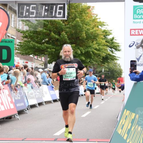 21.09.2025 - PSD Bank Halbmarathon Strokosch-Dieckow http://msf.ph/oto/8919209 21.09.2025 11:50:39 Ziel 1231, 2571, 2572, 2811, 3937 meine-sportfotos.de