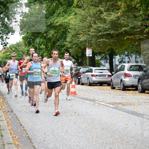 21.09.2025 - PSD Bank Halbmarathon Dr. Thomas Lammeyer http://msf.ph/oto/8919222 21.09.2025 10:37:12 Laufen 1776, 1775, 2226, 1902 meine-sportfotos.de