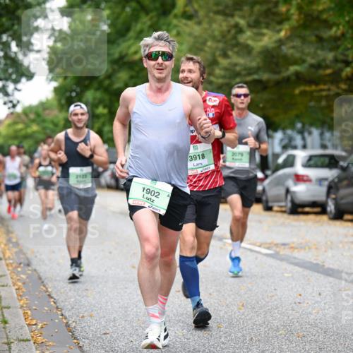 21.09.2025 - PSD Bank Halbmarathon Dr. Thomas Lammeyer http://msf.ph/oto/8919268 21.09.2025 10:37:16 Laufen 2123, 1902, 3918, 2079 meine-sportfotos.de