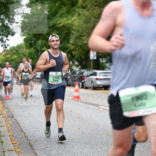 21.09.2025 - PSD Bank Halbmarathon Dr. Thomas Lammeyer http://msf.ph/oto/8919278 21.09.2025 10:37:18 Laufen 5, 2123, 1902 meine-sportfotos.de