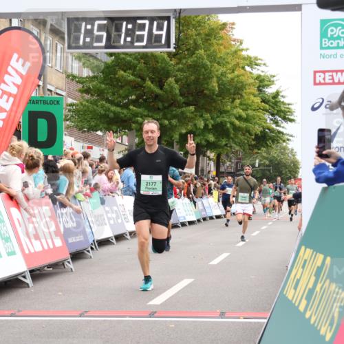 21.09.2025 - PSD Bank Halbmarathon Strokosch-Dieckow http://msf.ph/oto/8919305 21.09.2025 11:50:58 Ziel 2177, 2298, 2559, 2620, 2750, 3649, 3935 meine-sportfotos.de