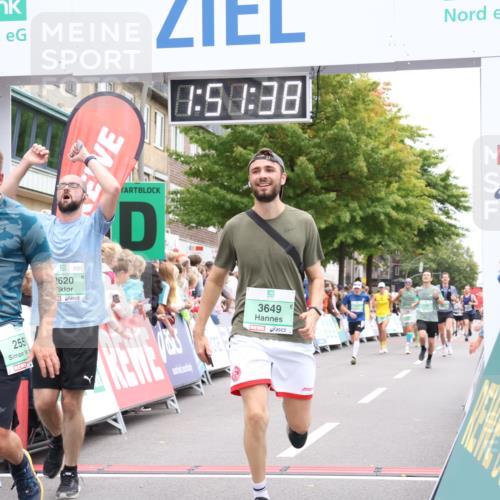 21.09.2025 - PSD Bank Halbmarathon Strokosch-Dieckow http://msf.ph/oto/8919330 21.09.2025 11:51:02 Ziel 1226, 2177, 2256, 2298, 2331, 2559, 2620, 3649, 3935 meine-sportfotos.de
