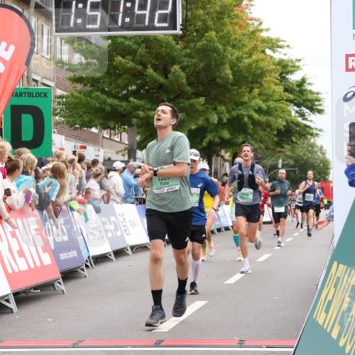 21.09.2025 - PSD Bank Halbmarathon Strokosch-Dieckow http://msf.ph/oto/8919349 21.09.2025 11:51:05 Ziel 1039, 1226, 1720, 2177, 2256, 2331, 2437, 2559, 2620, 3649 meine-sportfotos.de