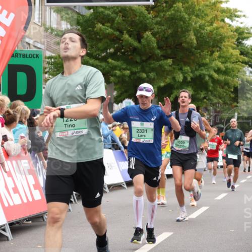 21.09.2025 - PSD Bank Halbmarathon Strokosch-Dieckow http://msf.ph/oto/8919356 21.09.2025 11:51:06 Ziel 1039, 1226, 1720, 2177, 2256, 2331, 2437, 2559, 2620, 3649 meine-sportfotos.de