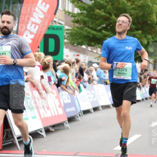 21.09.2025 - PSD Bank Halbmarathon Strokosch-Dieckow http://msf.ph/oto/8919502 21.09.2025 11:51:47 Ziel 1150, 1375, 2163, 2638, 2886, 2988 meine-sportfotos.de