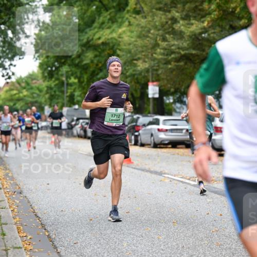 21.09.2025 - PSD Bank Halbmarathon Dr. Thomas Lammeyer http://msf.ph/oto/8919505 21.09.2025 10:37:42 Laufen 5, 1712 meine-sportfotos.de