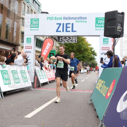 21.09.2025 - PSD Bank Halbmarathon Strokosch-Dieckow http://msf.ph/oto/8919511 21.09.2025 11:51:51 Ziel 1150, 1375, 1581, 1619, 2163, 2382, 2476, 2638, 2886, 2988 meine-sportfotos.de