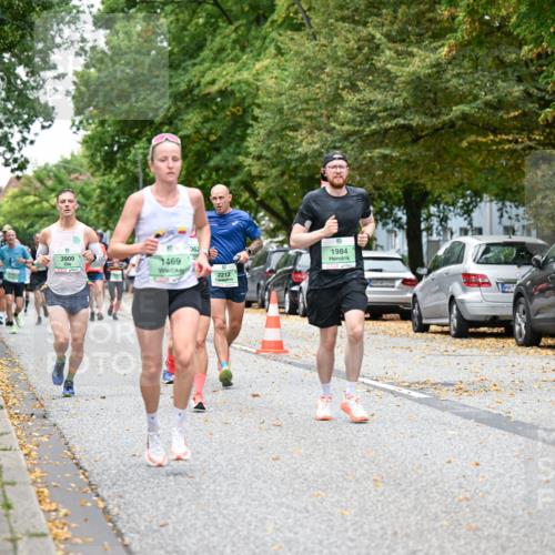 21.09.2025 - PSD Bank Halbmarathon Dr. Thomas Lammeyer http://msf.ph/oto/8919544 21.09.2025 10:37:48 Laufen 3909, 1469, 062, 2212, 1984, 255 meine-sportfotos.de