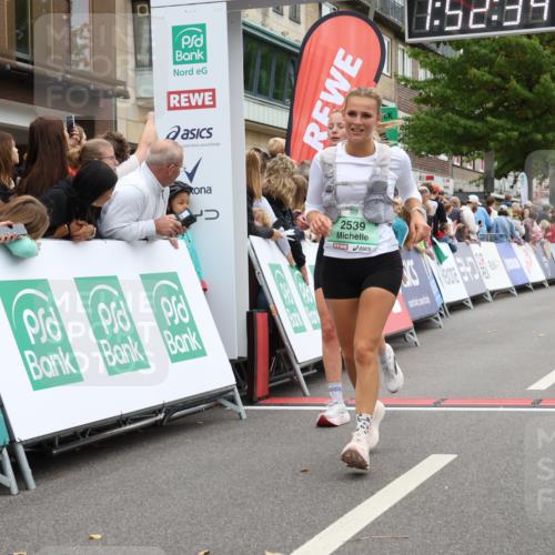 21.09.2025 - PSD Bank Halbmarathon Strokosch-Dieckow http://msf.ph/oto/8919548 21.09.2025 11:51:58 Ziel 1581, 1619, 2169, 2382, 2476, 2539, 2886, 2988 meine-sportfotos.de