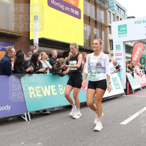 21.09.2025 - PSD Bank Halbmarathon Strokosch-Dieckow http://msf.ph/oto/8919552 21.09.2025 11:52:00 Ziel 1478, 1581, 1619, 2169, 2382, 2476, 2539 meine-sportfotos.de