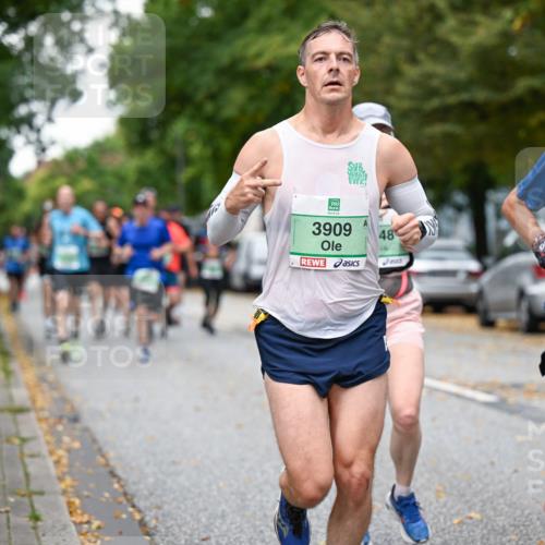 21.09.2025 - PSD Bank Halbmarathon Dr. Thomas Lammeyer http://msf.ph/oto/8919563 21.09.2025 10:37:51 Laufen 3909, 48, 2212 meine-sportfotos.de