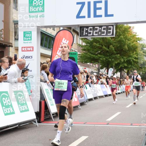 21.09.2025 - PSD Bank Halbmarathon Strokosch-Dieckow http://msf.ph/oto/8919590 21.09.2025 11:52:17 Ziel 1508, 2066, 2087, 2239, 2302, 2554, 2844, 3044, 3141, 3416 meine-sportfotos.de