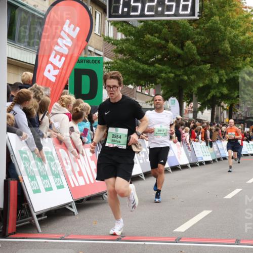 21.09.2025 - PSD Bank Halbmarathon Strokosch-Dieckow http://msf.ph/oto/8919616 21.09.2025 11:52:21 Ziel 1508, 2087, 2239, 2554, 2844, 2917, 3044, 3141 meine-sportfotos.de