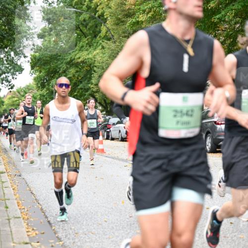 21.09.2025 - PSD Bank Halbmarathon Dr. Thomas Lammeyer http://msf.ph/oto/8919629 21.09.2025 10:38:00 Laufen 1960, 2333, 2542, 1887, 3, 4915 meine-sportfotos.de