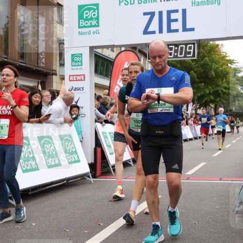 21.09.2025 - PSD Bank Halbmarathon Strokosch-Dieckow http://msf.ph/oto/8919678 21.09.2025 11:52:33 Ziel 1506, 1600, 2237, 2327, 2356, 2375, 2492, 2512, 2654, 2835, 4001 meine-sportfotos.de