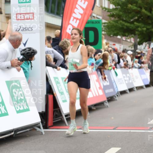 21.09.2025 - PSD Bank Halbmarathon Strokosch-Dieckow http://msf.ph/oto/8919711 21.09.2025 11:52:41 Ziel 2167, 2237, 2327, 2392, 2654, 2984, 4001, 4053 meine-sportfotos.de