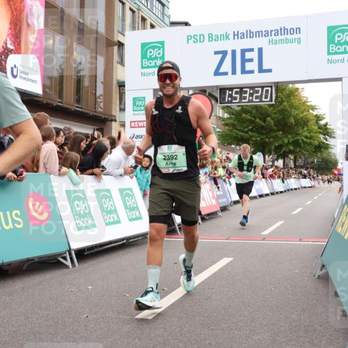 21.09.2025 - PSD Bank Halbmarathon Strokosch-Dieckow http://msf.ph/oto/8919729 21.09.2025 11:52:43 Ziel 2167, 2237, 2392, 2984, 4001, 4053 meine-sportfotos.de