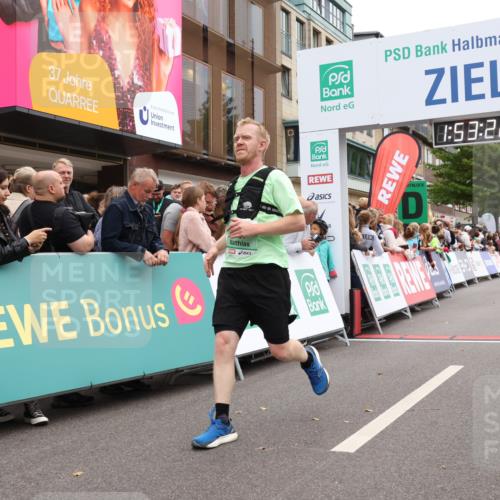 21.09.2025 - PSD Bank Halbmarathon Strokosch-Dieckow http://msf.ph/oto/8919738 21.09.2025 11:52:45 Ziel 2167, 2392, 2984, 4053 meine-sportfotos.de