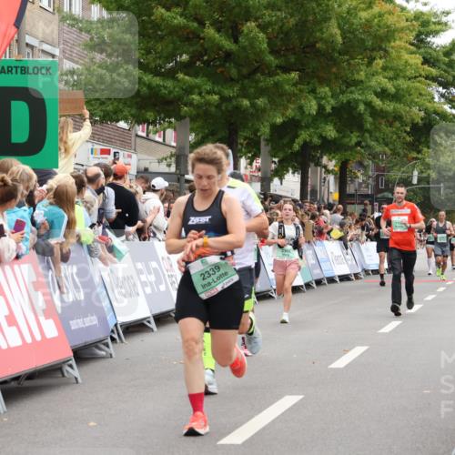 21.09.2025 - PSD Bank Halbmarathon Strokosch-Dieckow http://msf.ph/oto/8919744 21.09.2025 11:52:59 Ziel 2228, 2301, 2305, 2339 meine-sportfotos.de