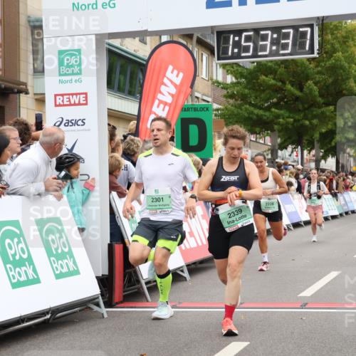 21.09.2025 - PSD Bank Halbmarathon Strokosch-Dieckow http://msf.ph/oto/8919749 21.09.2025 11:53:00 Ziel 1102, 2228, 2301, 2305, 2339 meine-sportfotos.de