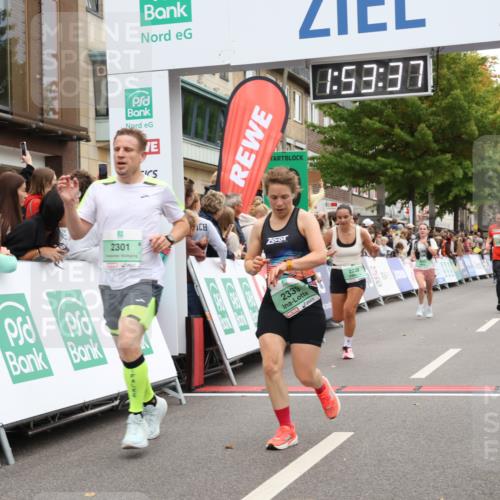 21.09.2025 - PSD Bank Halbmarathon Strokosch-Dieckow http://msf.ph/oto/8919752 21.09.2025 11:53:01 Ziel 1102, 1298, 2228, 2301, 2305, 2339 meine-sportfotos.de