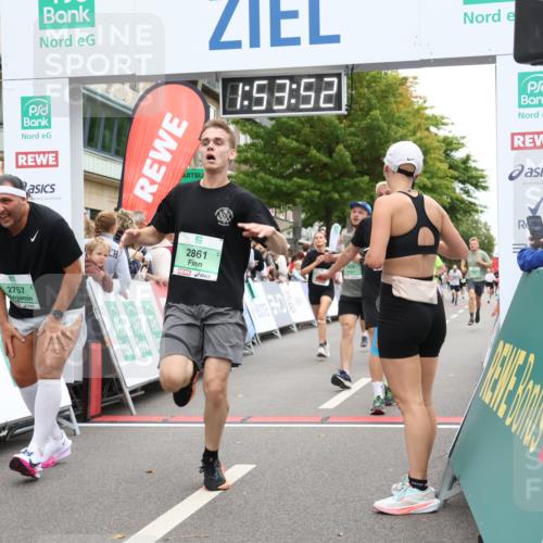 21.09.2025 - PSD Bank Halbmarathon Strokosch-Dieckow http://msf.ph/oto/8919808 21.09.2025 11:53:16 Ziel 1297, 1647, 2219, 2254, 2374, 2404, 2459, 2515, 2757, 2813, 2861, 3967 meine-sportfotos.de