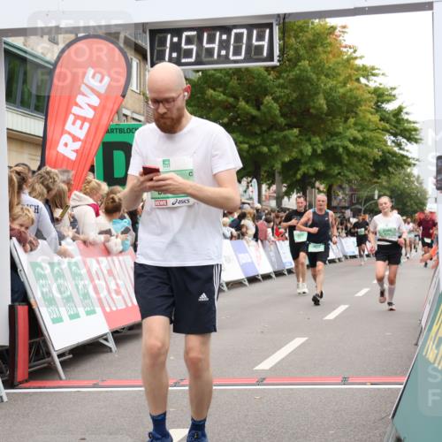 21.09.2025 - PSD Bank Halbmarathon Strokosch-Dieckow http://msf.ph/oto/8919864 21.09.2025 11:53:28 Ziel 1079, 2219, 2427, 2588, 2871, 3919, 4050 meine-sportfotos.de