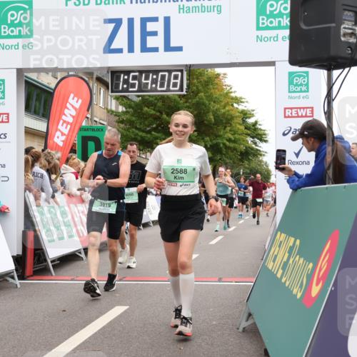 21.09.2025 - PSD Bank Halbmarathon Strokosch-Dieckow http://msf.ph/oto/8919885 21.09.2025 11:53:31 Ziel 1079, 1770, 2588, 2871, 2876, 3919, 4050 meine-sportfotos.de
