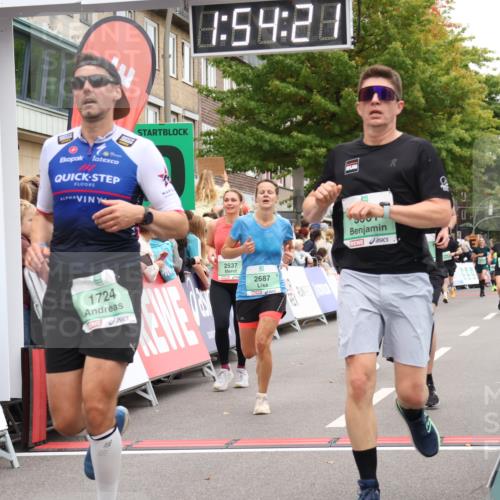 21.09.2025 - PSD Bank Halbmarathon Strokosch-Dieckow http://msf.ph/oto/8919936 21.09.2025 11:53:45 Ziel 1254, 1366, 1724, 2199, 2246, 2309, 2401, 2537, 2552, 2625, 2687, 2804, 2947, 3901, 3997 meine-sportfotos.de