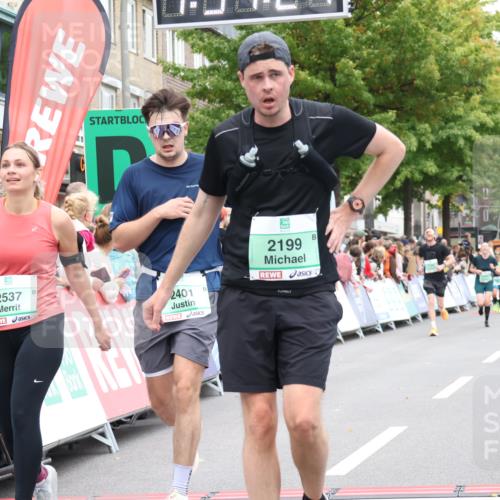 21.09.2025 - PSD Bank Halbmarathon Strokosch-Dieckow http://msf.ph/oto/8919947 21.09.2025 11:53:47 Ziel 1254, 1572, 1724, 2199, 2309, 2401, 2537, 2545, 2625, 2687, 2804, 3901, 3997 meine-sportfotos.de