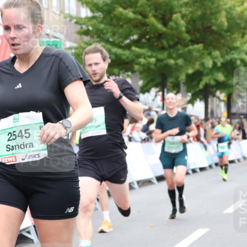 21.09.2025 - PSD Bank Halbmarathon Strokosch-Dieckow http://msf.ph/oto/8919975 21.09.2025 11:53:53 Ziel 1396, 1572, 1752, 2199, 2401, 2537, 2545, 2687, 2805, 2991, 3997 meine-sportfotos.de