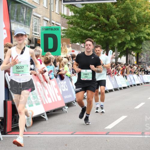 21.09.2025 - PSD Bank Halbmarathon Strokosch-Dieckow http://msf.ph/oto/8920064 21.09.2025 11:54:02 Ziel 1396, 1752, 2304, 2461, 2863, 2991, 3037 meine-sportfotos.de
