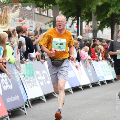 21.09.2025 - PSD Bank Halbmarathon Strokosch-Dieckow http://msf.ph/oto/8920184 21.09.2025 11:54:16 Ziel 1772, 2144, 2420, 2505, 2658, 2736, 2848, 3938 meine-sportfotos.de