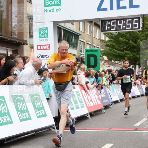 21.09.2025 - PSD Bank Halbmarathon Strokosch-Dieckow http://msf.ph/oto/8920190 21.09.2025 11:54:18 Ziel 1053, 1772, 2144, 2420, 2505, 2658, 2848, 4036 meine-sportfotos.de
