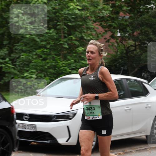21.09.2025 - PSD Bank Halbmarathon Luisa Fischer http://msf.ph/oto/8920209 21.09.2025 12:02:43 Laufen 80, 1199, 3434 meine-sportfotos.de