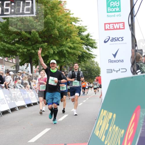 21.09.2025 - PSD Bank Halbmarathon Strokosch-Dieckow http://msf.ph/oto/8920334 21.09.2025 11:54:35 Ziel 1731, 2320, 2408, 2562, 2583, 2997, 3892, 3944 meine-sportfotos.de