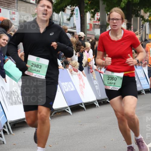 21.09.2025 - PSD Bank Halbmarathon Strokosch-Dieckow http://msf.ph/oto/8920378 21.09.2025 11:54:43 Ziel 2360, 2408, 2583, 2770, 2983, 2997, 3349, 3892, 3944 meine-sportfotos.de