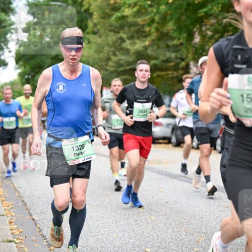 21.09.2025 - PSD Bank Halbmarathon Dr. Thomas Lammeyer http://msf.ph/oto/8920413 21.09.2025 10:39:10 Laufen 1328, 2634, 1593 meine-sportfotos.de